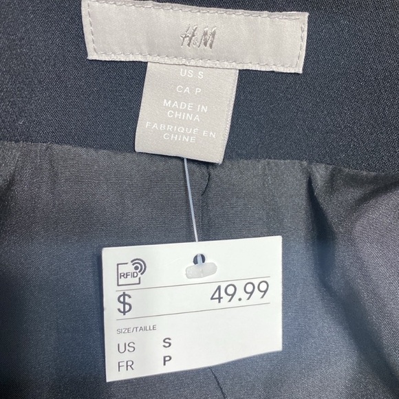 H&M Elegant Black Double-Breasted Blazer - Picture 9 of 10